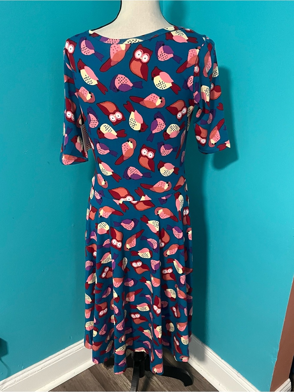 NWT LuLaRoe L Nicole Colorful Owl Bird Novelty Print Dress Birding - Picture 4 of 5